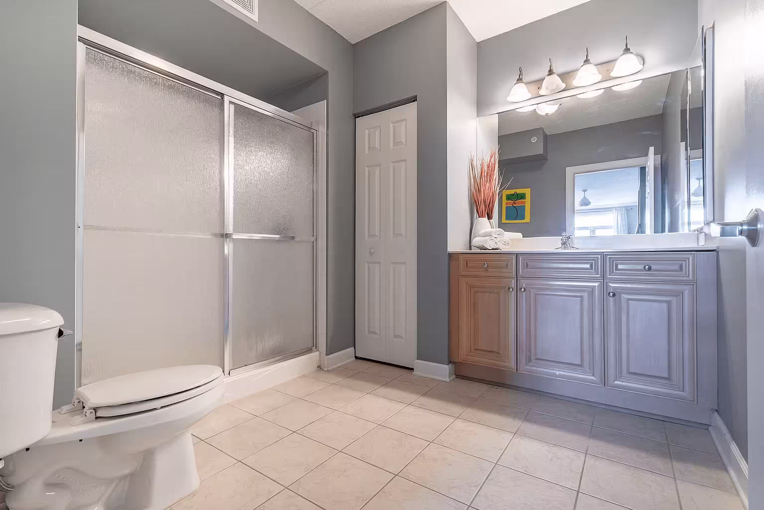 Remodeled bathroom with custom tile work